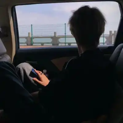 罗露榕
